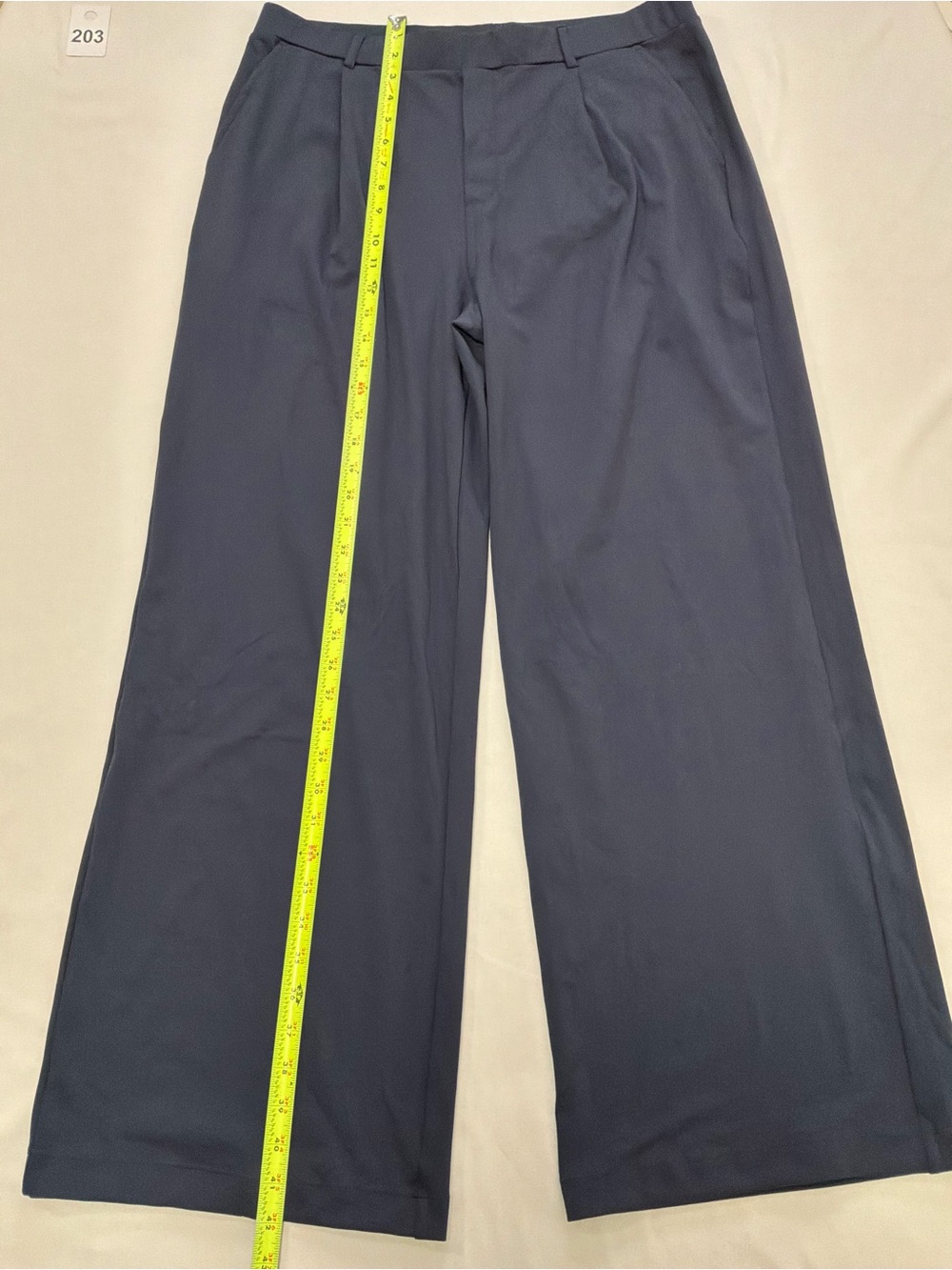 HALARA Women's Wide-Leg Trousers in Navy